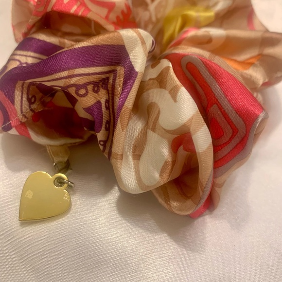Rare Coach Poppy Scrunche Hair band Accesory - Picture 7 of 8